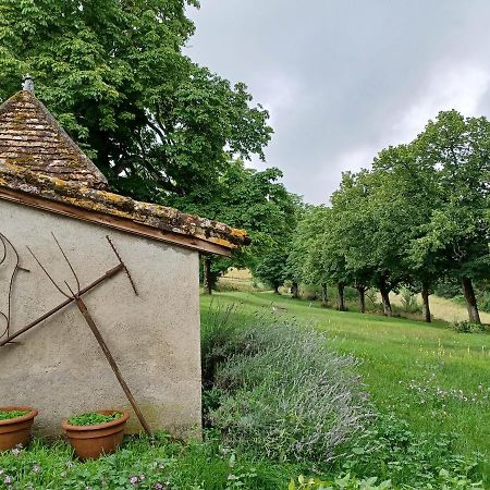 Bed and Breakfast Domaine L'Esprit D'Antan Вильнёв-сюр-Ло Экстерьер фото