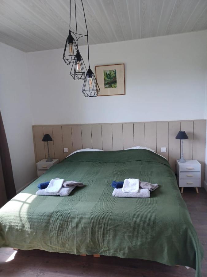Bed and Breakfast Domaine L'Esprit D'Antan Вильнёв-сюр-Ло Экстерьер фото
